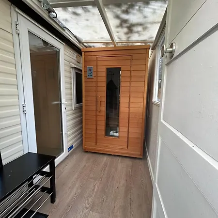 木屋 Wanderhuette Wandelaarshut 'Tante Truus' Met Prive Infrarood Sauna - Recreatiepark 'T Veluwshof - Veluwe 霍德鲁