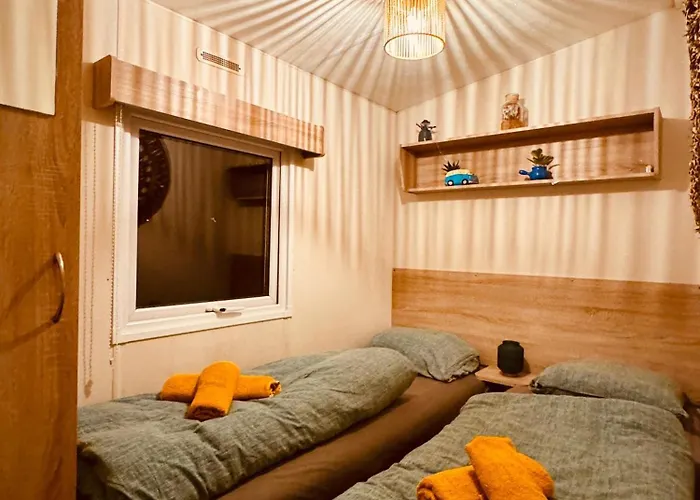 Wanderhuette Wandelaarshut 'tante Truus' Met Prive Infrarood Sauna - Recreatiepark 't Veluwshof - Veluwe * هونديرلو